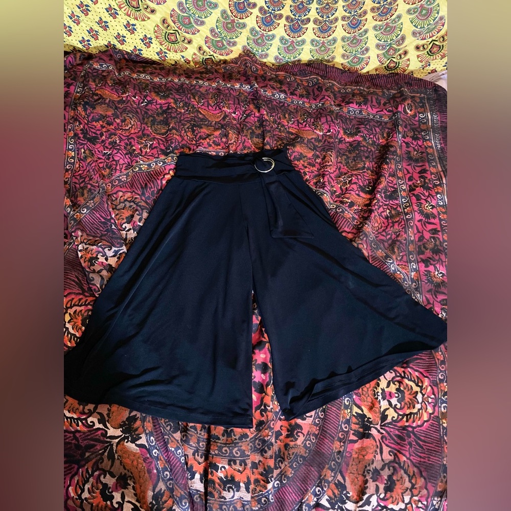 Y2K Gaucho pants